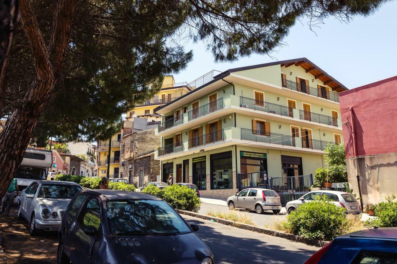 Rocca Degli Etnei Bed & Breakfast Paterno  Luaran gambar